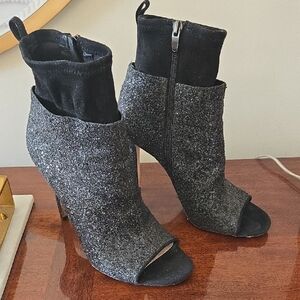 VIA Spiga Elegant Black Glitter Ankle Boots